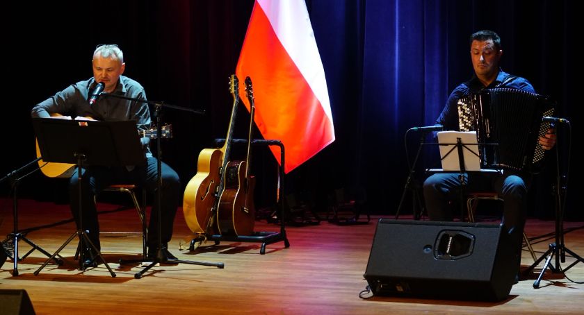 Koncert patriotyczny „Ta, co nie zginęła” z okazji rocznicy odzyskania niepodległości [FOTO]