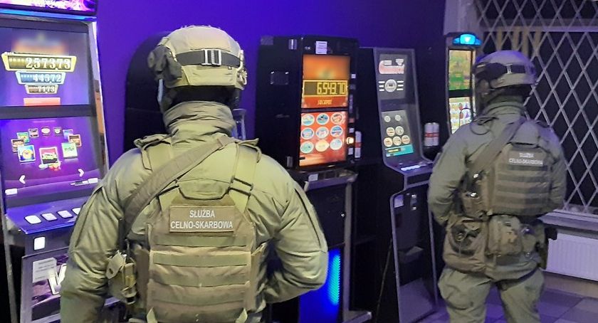 KAS zlikwidowała nielegalny salon gier [FOTO]