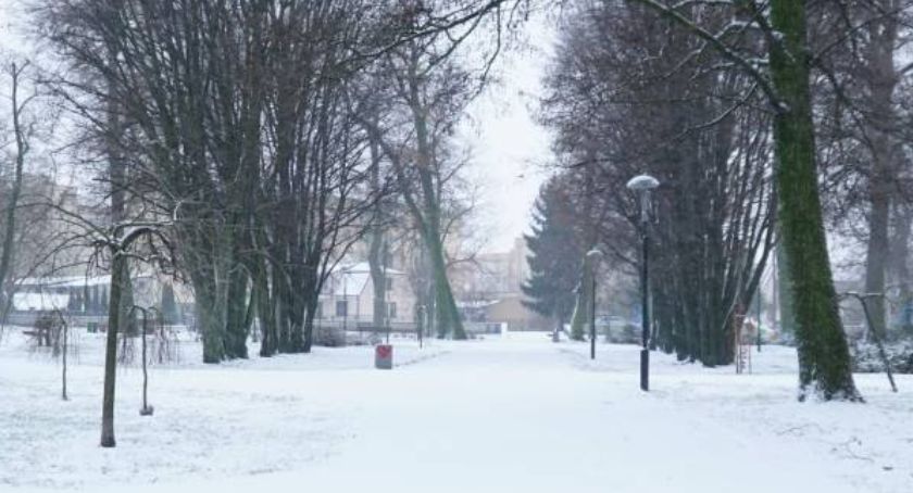 Synoptycy ostrzegają przed intensywnymi opadami śniegu
