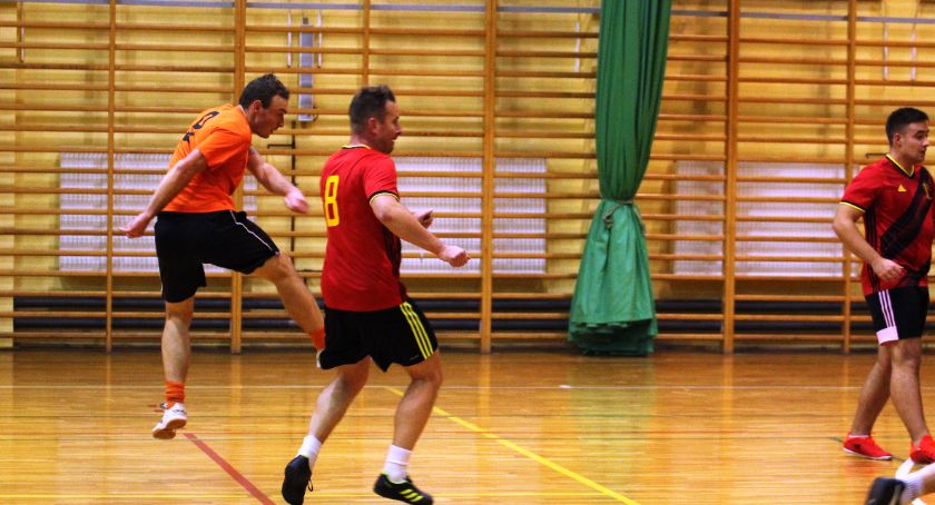 Zambrowska Liga Halowa rozegrała 4. kolejkę spotkań [FOTO]
