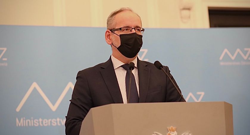 Koronawirus: rząd wprowadza nowe obostrzenia