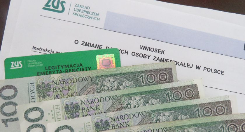 Emerycie i rencisto, poinformuj ZUS o zmianie adresu i rachunku bankowego