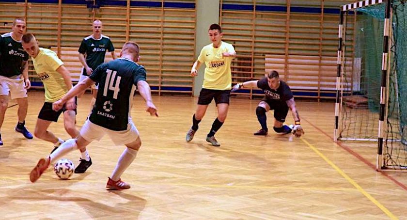 Piąta kolejka spotkań Zambrowskiej Ligi Halowej za nami