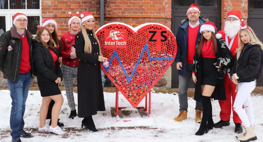 Serce na nakrętki przy ZS 1 przeszło pod opiekę Samorządu Uczniowskiego [FOTO]