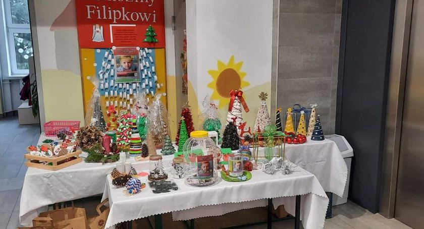 Świąteczny kiermasz w MP5. Dochód wesprze Filipka w walce z SMA [FOTO]