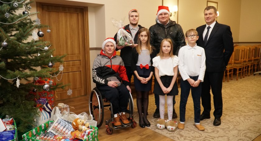 BeZetA SQUAD przekazali słodycze podopiecznym domu dziecka [FOTO]