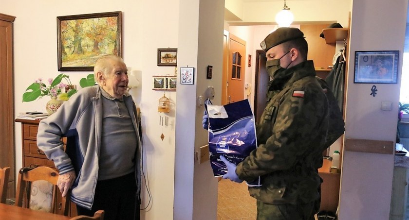 Terytorialsi z prezentami dla kombatantów [FOTO]