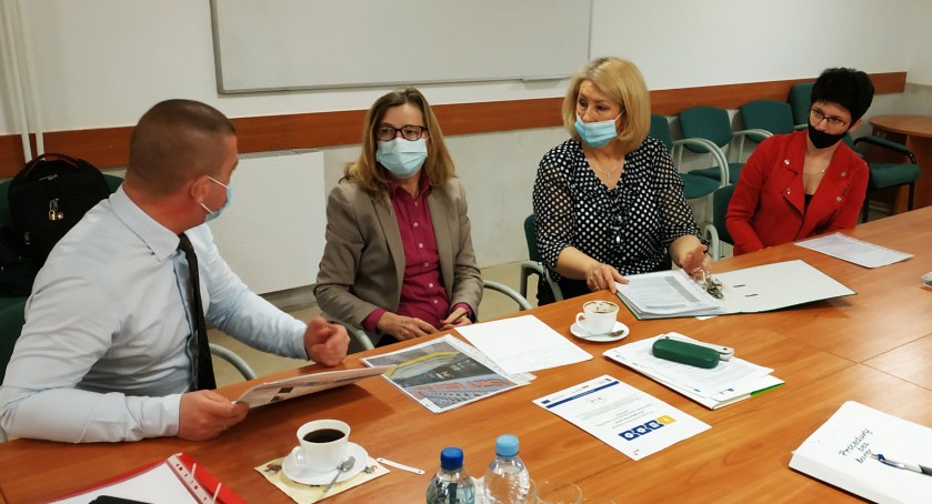 Urzędy skarbowe z Zambrowa i Łomży uczestnikami projektu „Procedury bez barier”