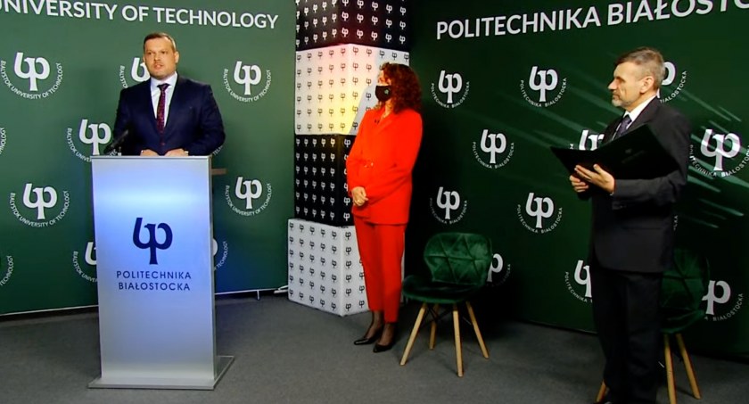 „Czerwoniak” trzeci w rankingu techników województwa podlaskiego