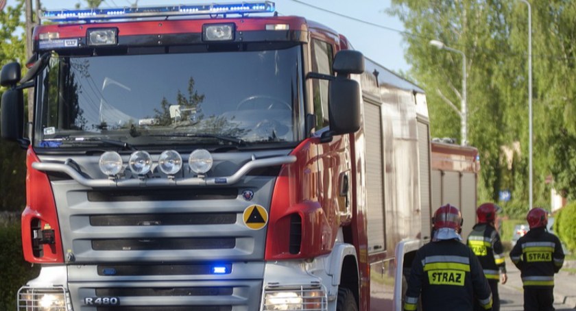85-latka zasłabła w domu. Potrzebna była interwencja straży