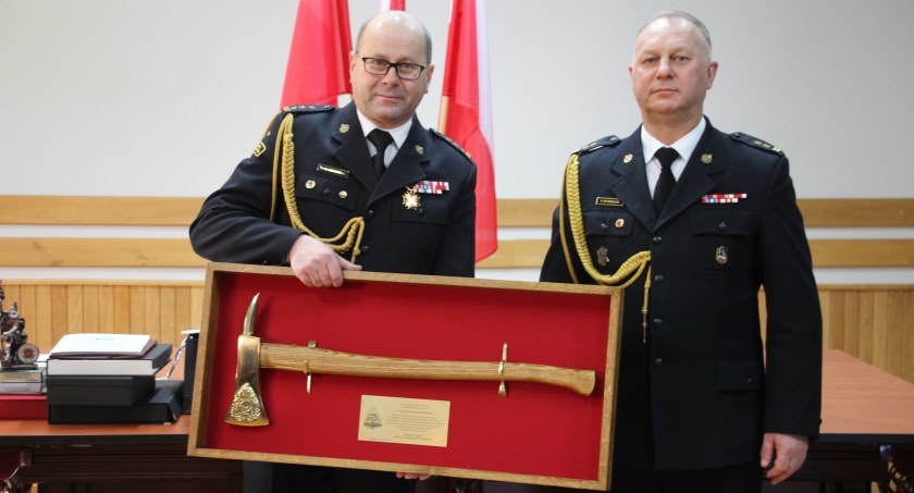 Komendant PSP w Zambrowie st. bryg. Krzysztof Konicki przeszedł na emeryturę [FOTO]