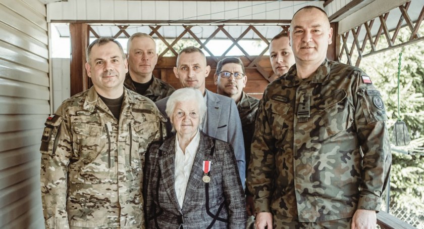 Danuta Sawicka odznaczona Złotym Medalem za Zasługi dla Obronności Kraju [FOTO]