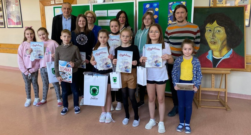 Znamy nazwiska laureatów konkursu pt. „Mikołaj Kopernik – człowiek o wielu zainteresowaniach i zawodach” [FOTO]