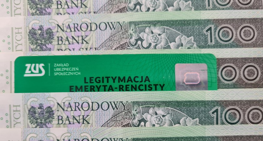 ZUS wprowadził korzystne zmiany w rencie socjalnej dla dorabiających