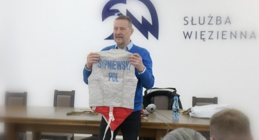 Multimedalista olimpijski odwiedził więźniów w Czerwonym Borze [FOTO]