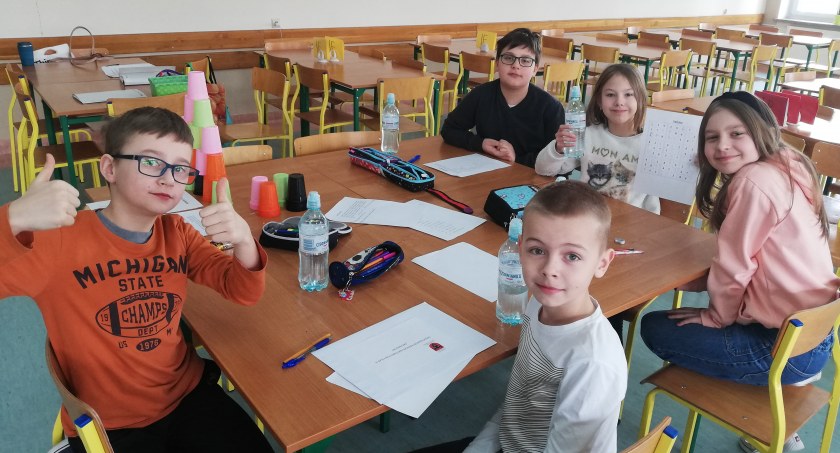 Uczniowie klas III zmierzyli się w 