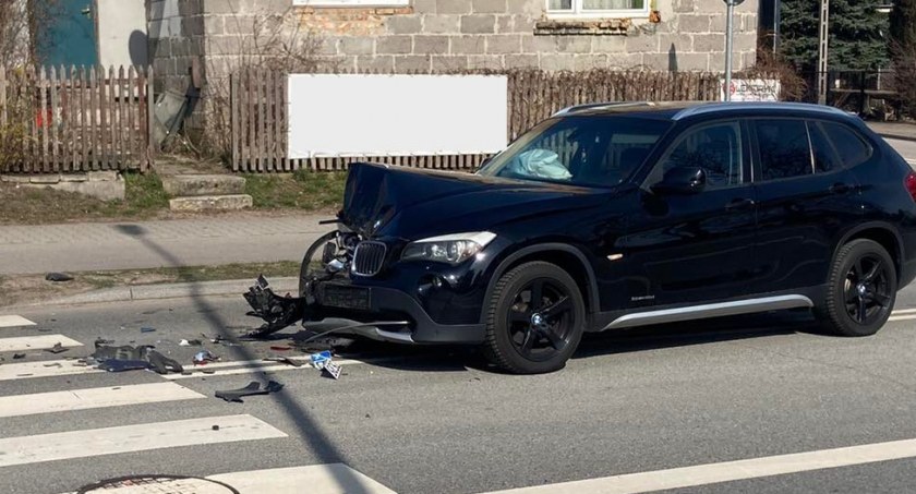 Kolizja osobówek na 71PP [FOTO]