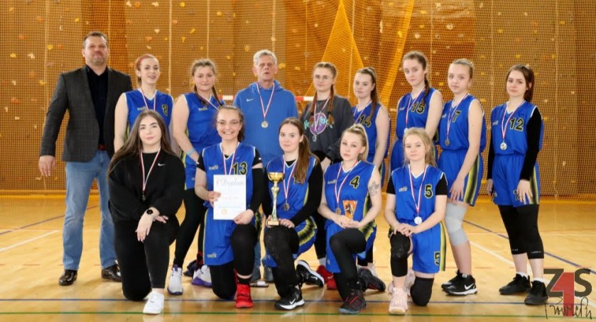 Koszykarki „Czerwoniaka” na drugim miejscu w finale licealiady [FOTO]