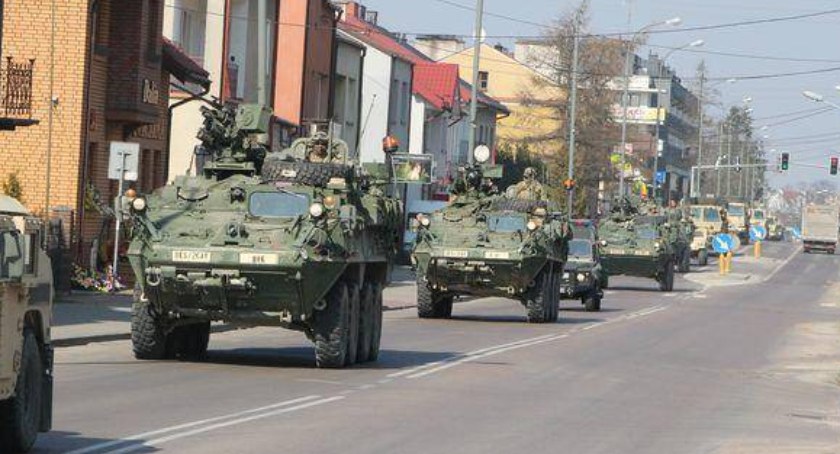 Uwaga: wzmożony ruch pojazdów wojskowych na drogach!