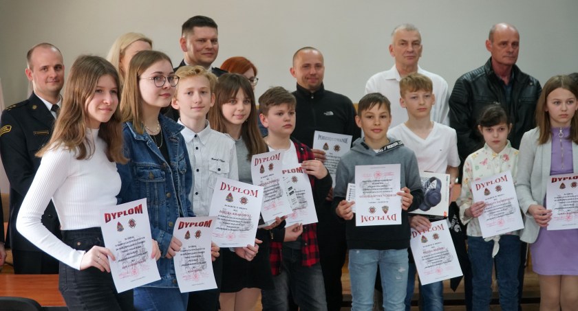 Znamy nazwiska laureatów eliminacji powiatowych do Ogólnopolskiego Turnieju Wiedzy Pożarniczej 2022 [FOTO]