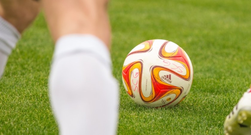 Piłkarze GKS-u Rutki rozgromili białostoczan