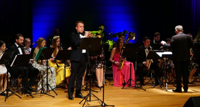 Wiosenny koncert w wykonaniu Miejskiej Młodzieżowej Orkiestry Dętej [FOTO+VIDEO]