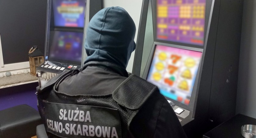 Nielegalny salon gier zlikwidowany [FOTO]