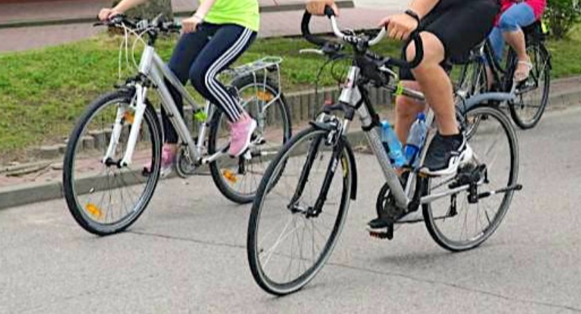 Czy przy szkołach powstaną parkingi rowerowe?