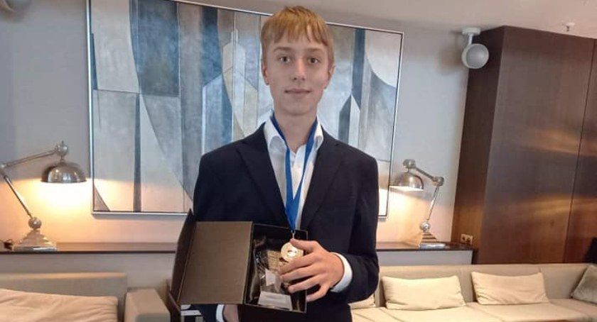 Antoni Koda na II miejscu w Polsce podczas Międzynarodowego Konkursu Historycznego Bee [FOTO]