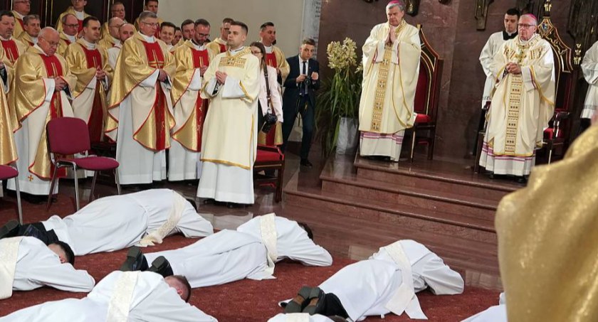Zambrowska fara zyskała nowego kapłana [FOTO]