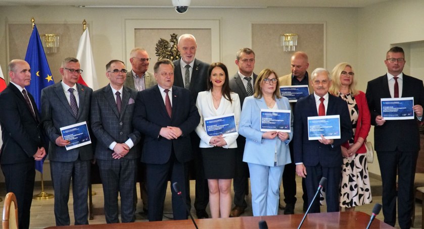 Samorządowcy podziękowali za środki przyznane w ramach Programu Inwestycji Strategicznych [FOTO+VIDEO]