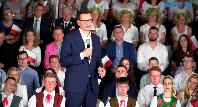 Premier Mateusz Morawiecki rozmawiał z mieszkańcami gminy Rutki [VIDEO+FOTO]