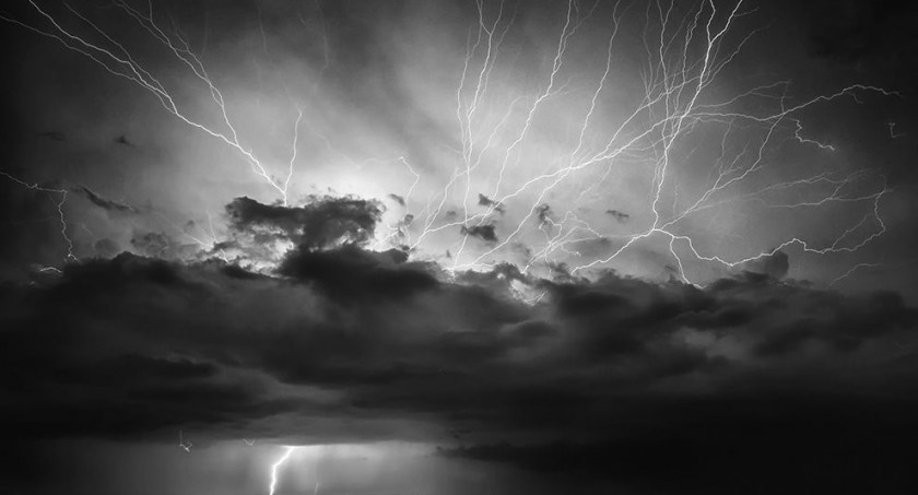 Synoptycy przedłużyli alert burzowy