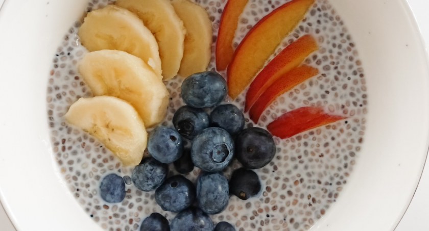 Pudding chia z owocami