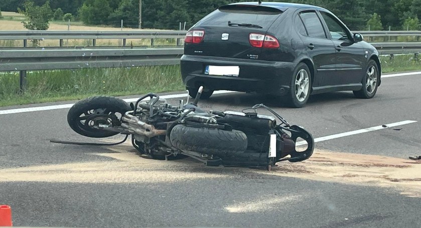Wypadek na S8. Nie żyje motocyklista [FOTO+AKTUALIZACJA]