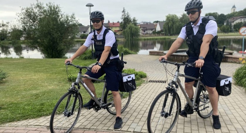 Patrole rowerowe od dzisiaj w Zambrowie [FOTO]