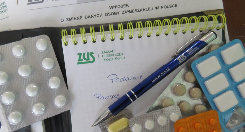 Czy można zmienić miejsce pobytu w trakcie zwolnienia lekarskiego?