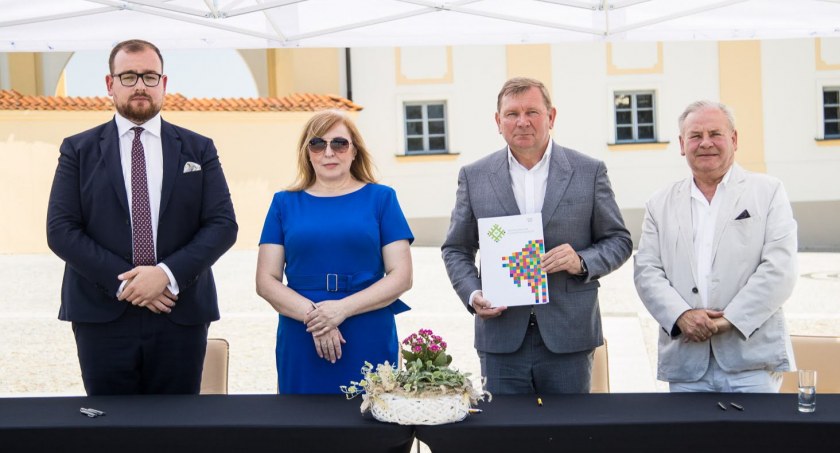Gmina Rutki z dotacją na aktywizację i zintegrowanie społeczności wiejskiej [FOTO]
