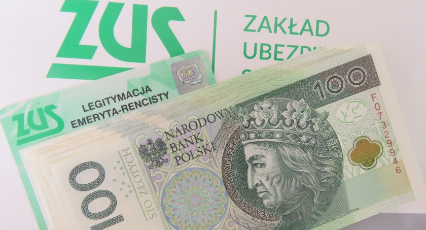 Aby otrzymać czternastkę, nie trzeba składać wniosku