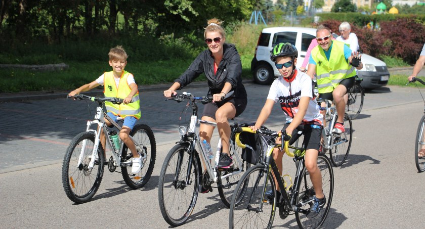 Zambrów na rowery 2022: Rowerzyści wyruszyli do Rutek [FOTO]