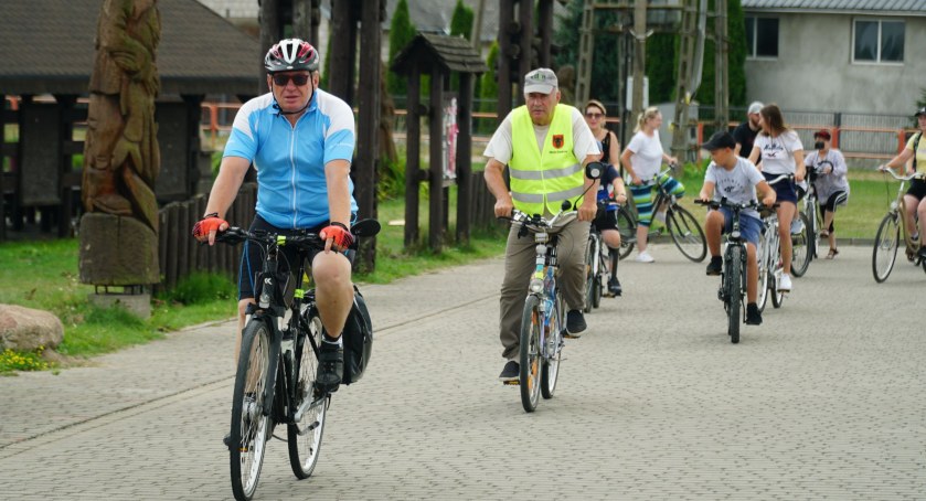 Rowerzyści z Kołak odwiedzili Kulesze Kościelne [FOTO]