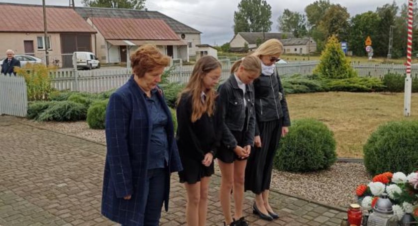 Oddali hołd obrońcom Andrzejewa i Łętownicy [FOTO]