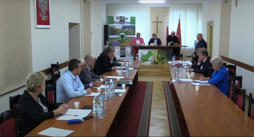 Radni Gminy Zambrów uchwalili zmiany w budżecie na rok 2022 [RETRANSMISJA]