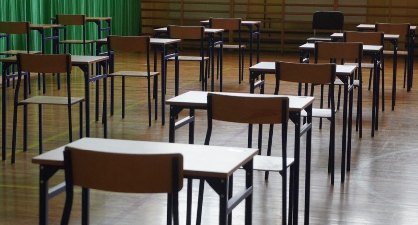 Komisja Kultury i Oświaty wnioskuje o podwyżkę dodatku motywacyjnego dla zambrowskich  pedagogów