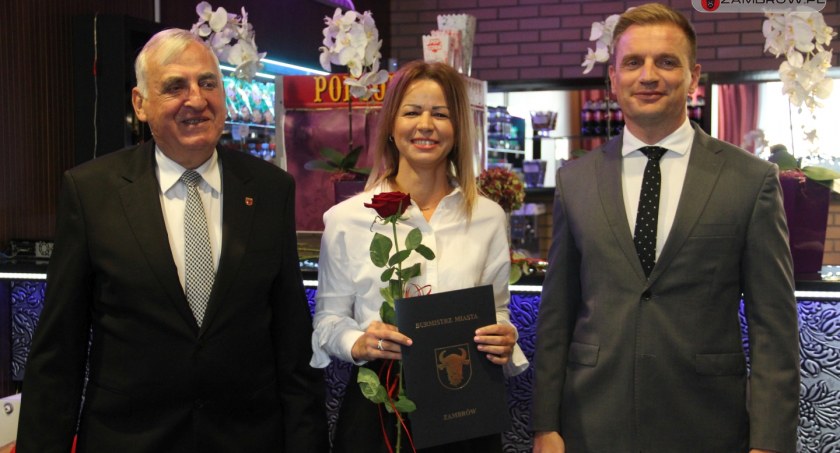 Nagrody burmistrza z okazji Dnia Edukacji Narodowej wręczone! [FOTO]