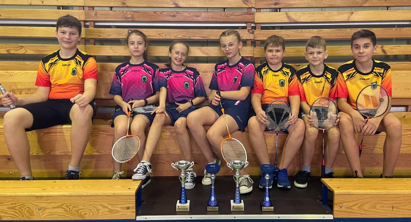 Powiatowe Igrzyska Dzieci w badmintonie  [FOTO]
