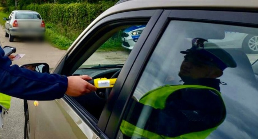 Kierował, mając 3 promile alkoholu w organizmie i dożywotni zakaz prowadzenia pojazdów