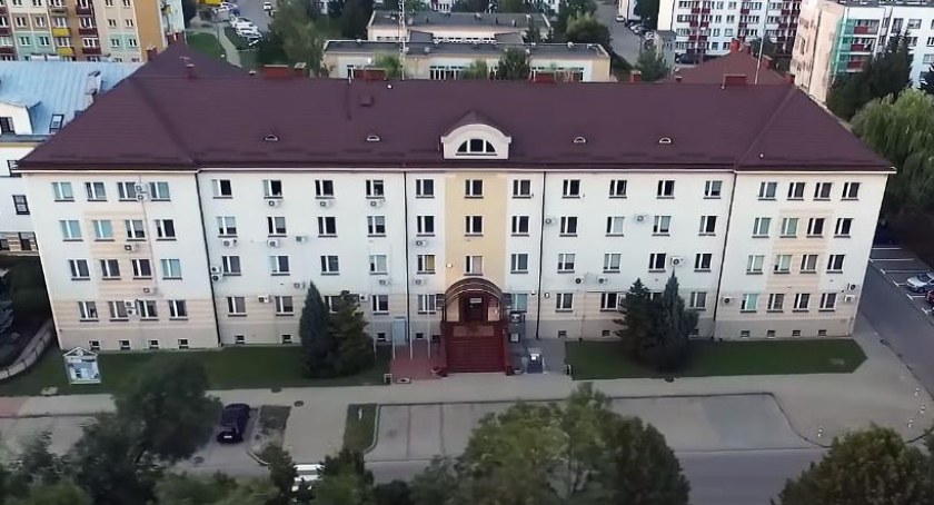 Wybory samorządowe dopiero w 2024 roku