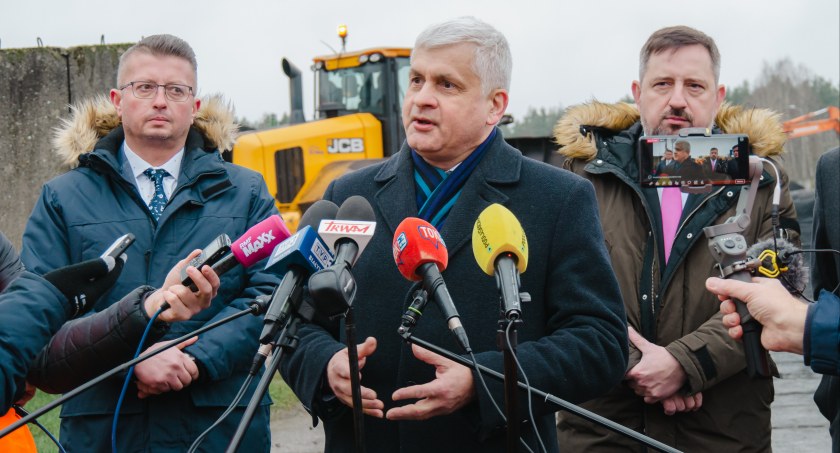 Kołaki Kościelne jedną z pierwszych gmin w województwie dystrybuujących węgiel [FOTO]