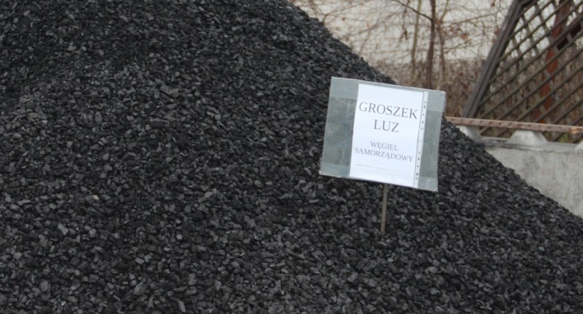 Rozpoczęła się dystrybucja węgla dla mieszkańców Zambrowa [FOTO]